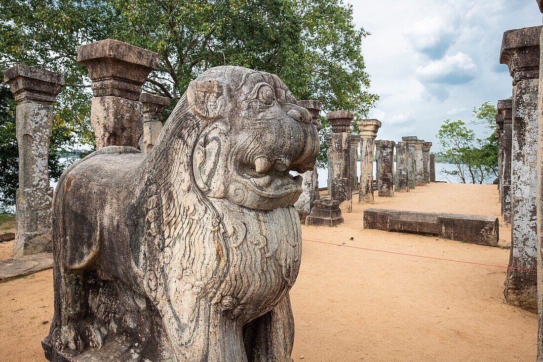 Sri Lanka, nördliche Zentralprovinz, archäologische Stätte von Polonnaruwa, UNESCO-Weltkulturerbe, Island Park Komplex, Ratskammer von König Nissanka Malla