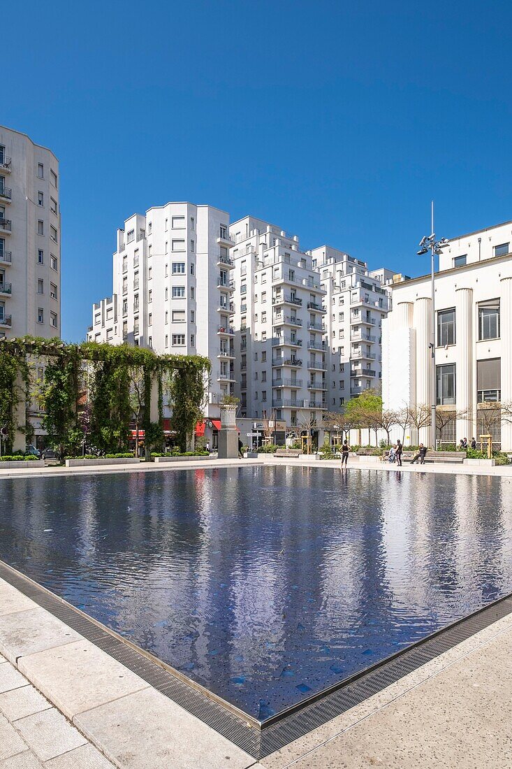 France, Rhone, Villeurbanne, architectural complex of Skyscraper built from 1927 to 1934, Lazare Goujon square