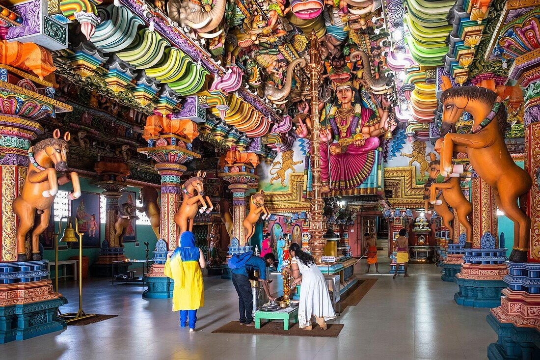 Sri Lanka, Ostprovinz, Trincomalee (oder Trinquemalay), Hindu-Tempel Pathirakali Amman