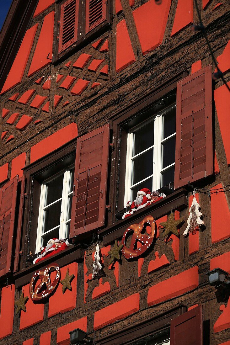 France, Haut Rhin, Ribeauville, Route des Vins d'Alsace, Decorations on the facade of a house in La Grand'Rue