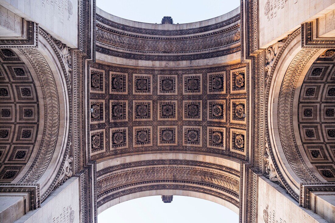 France, Paris, Arc de Triomphe Place Charles de Gaulle, Arc de Triomphe