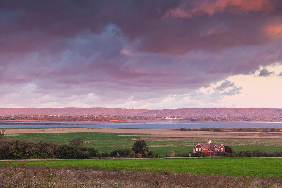 Canada, Nova Scotia, Annapolis Valley, Grand Pre, farm, dawn