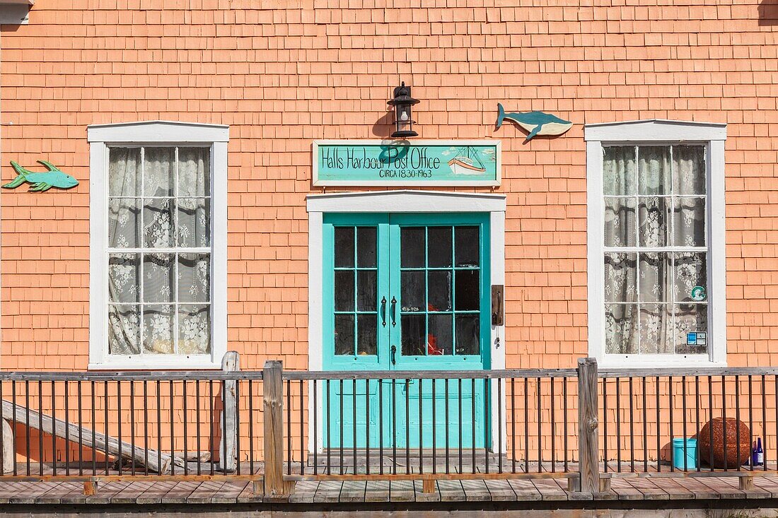 Canada, Nova Scotia, Blomidon Peninsula, Halls Harbour, post office