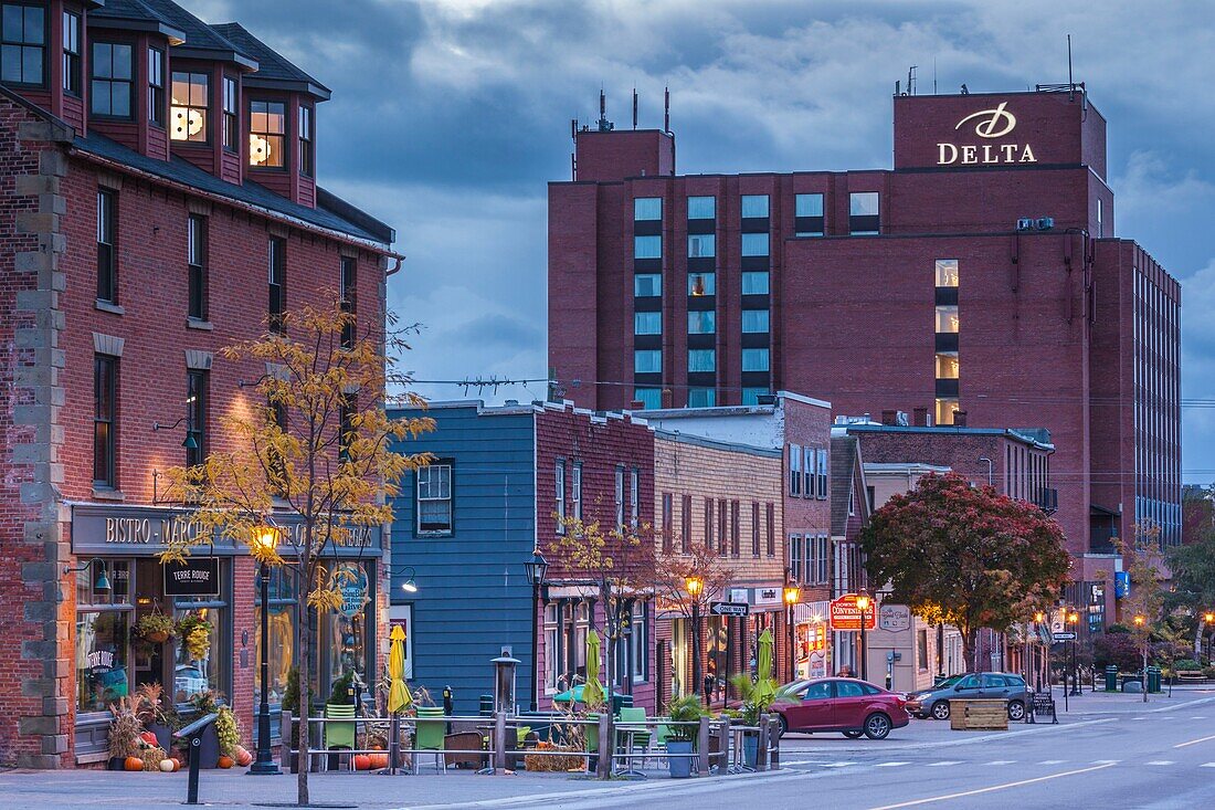 Canada, Prince Edward Island, Charlottetown, Queen Street, dawn