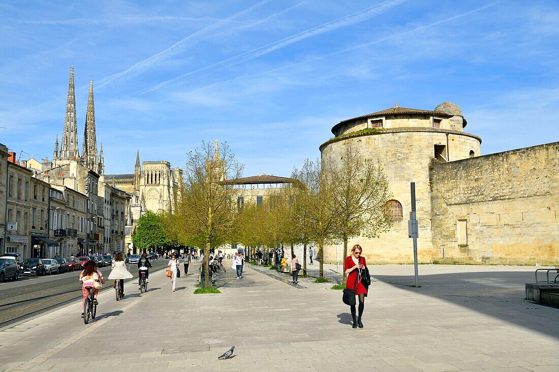 Frankreich, Gironde, Bordeaux, von der UNESCO zum Weltkulturerbe erklärtes Gebiet, Rathausviertel, Schloss Ha, Kathedrale Saint-André und Pey-Berland-Turm, der Glockenturm der Kathedrale Saint-André