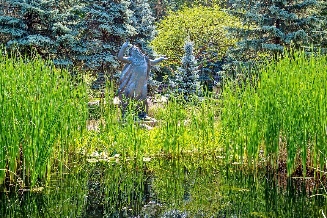 Leo-Mol-Skulptur im Leo-Mol-Skulpturengarten im Assiniboine Park, Winnipeg, Manitoba, Kanada, Nordamerika