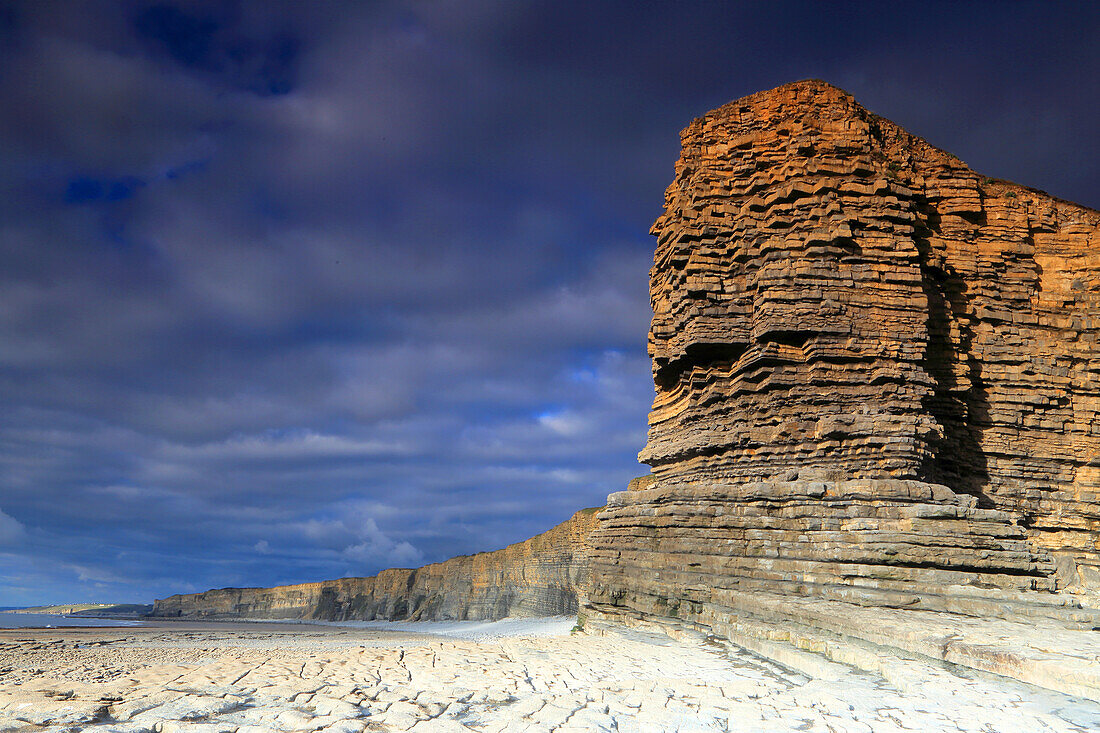 Cliffs at Nash Point, Glamorgan Heritage Coast, South Wales, United Kingdom, Europe