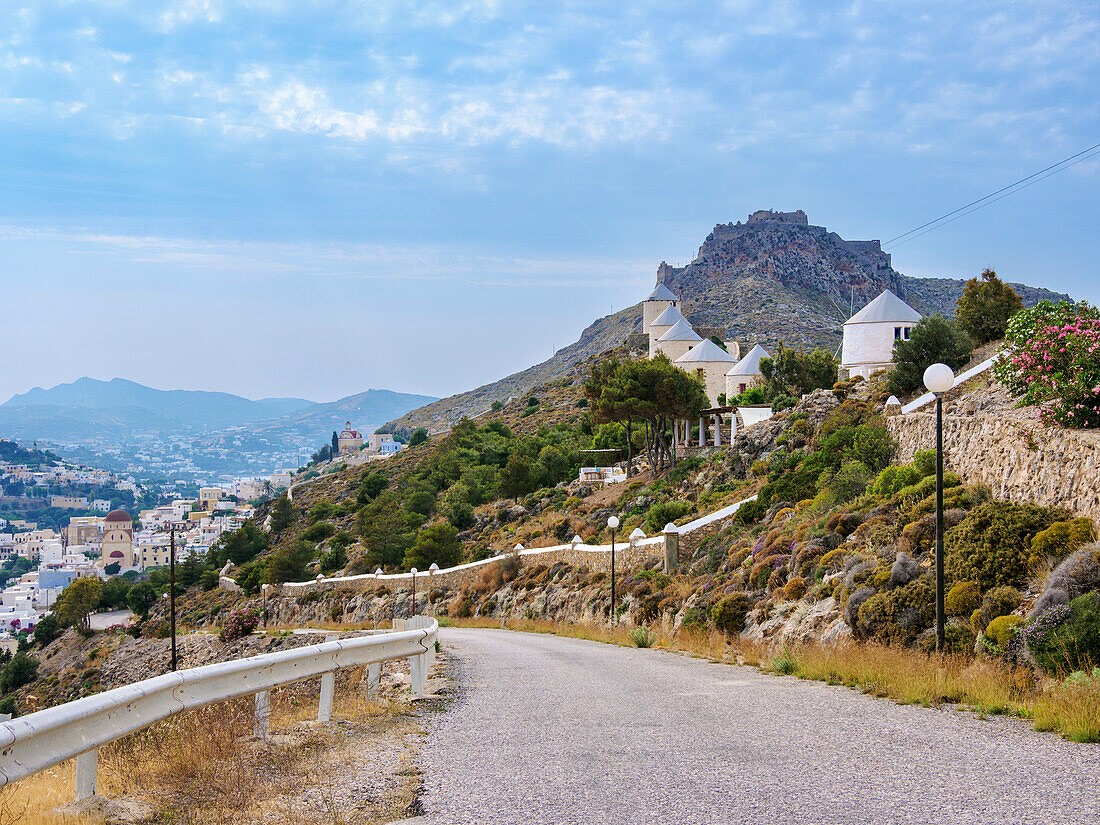 Windmühlen von Pandeli, Insel Leros, Dodekanes, Griechische Inseln, Griechenland, Europa