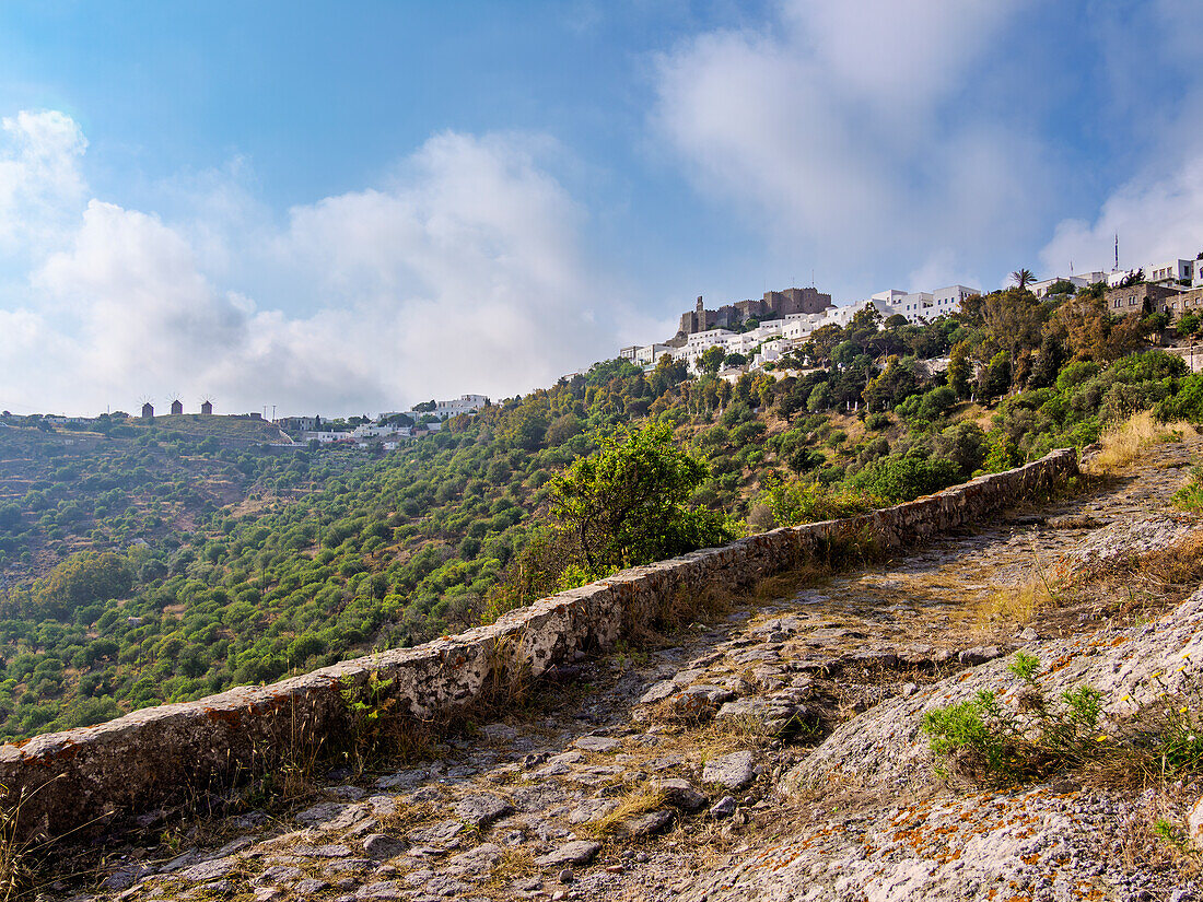 Alter Weg zum Kloster des Heiligen Johannes des Theologen und zur Chora von Patmos, Insel Patmos, Dodekanes, Griechische Inseln, Griechenland, Europa