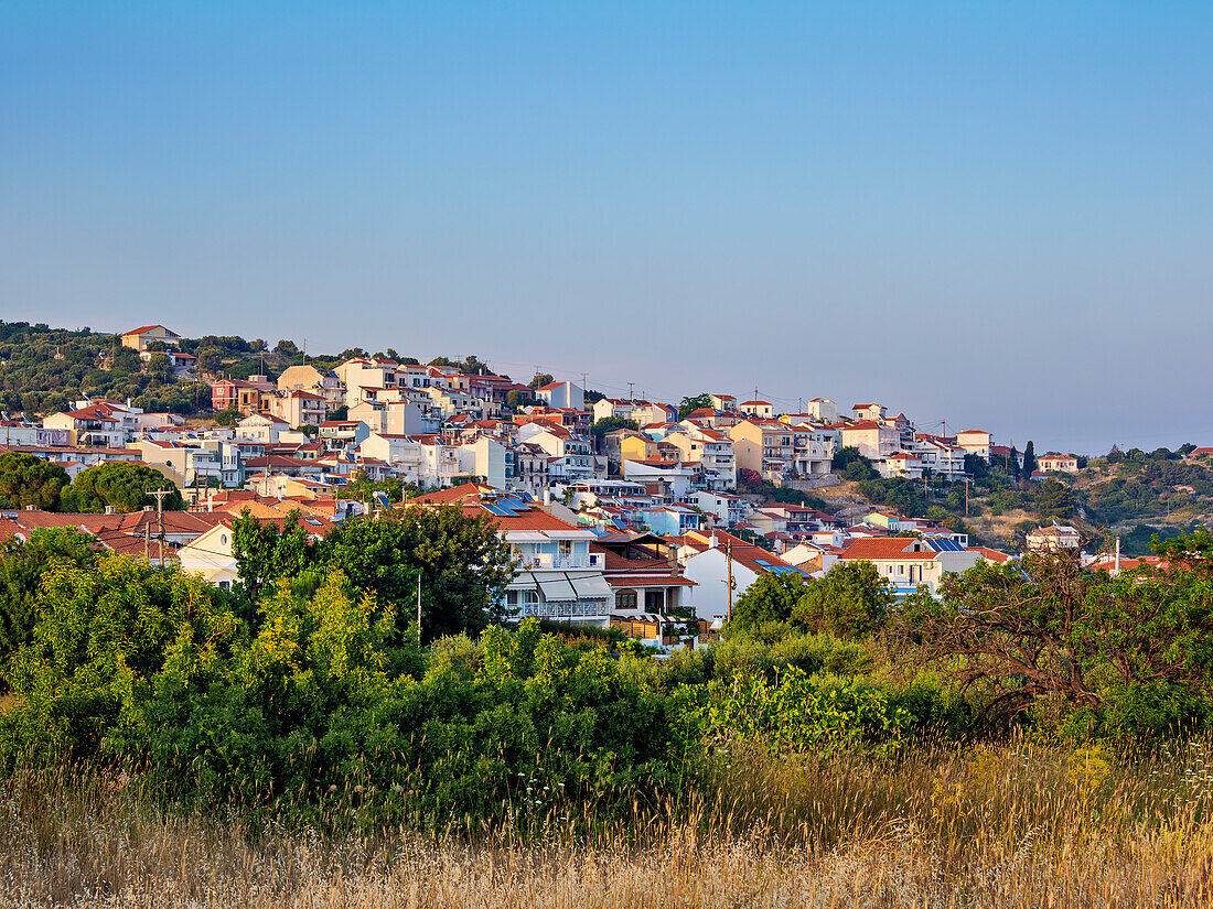 Stadtbild bei Sonnenuntergang, Pythagoreio, Insel Samos, Nord-Ägäis, Griechische Inseln, Griechenland, Europa