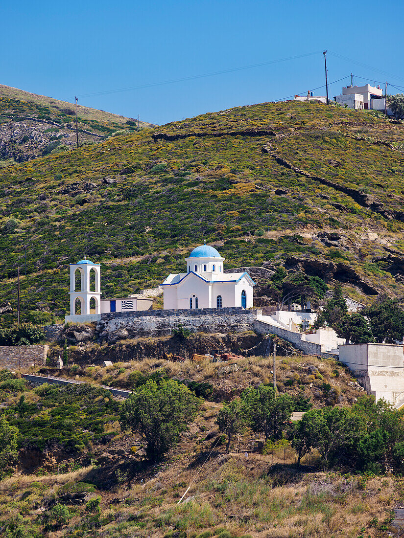 Blick auf die Kirche Agia Triada, Fournoi, Insel Fournoi, Nord-Ägäis, Griechische Inseln, Griechenland, Europa