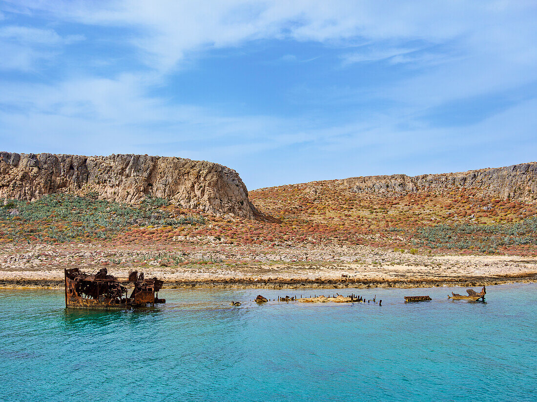 Schiffswrack vor der Küste von Imeri Gramvousa, Region Chania, Kreta, Griechische Inseln, Griechenland, Europa