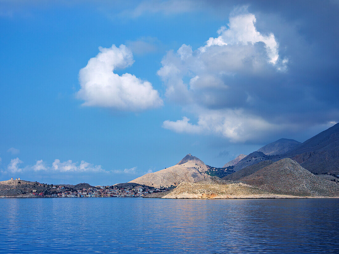 Blick auf die Insel Halki, Dodekanes, Griechische Inseln, Griechenland, Europa