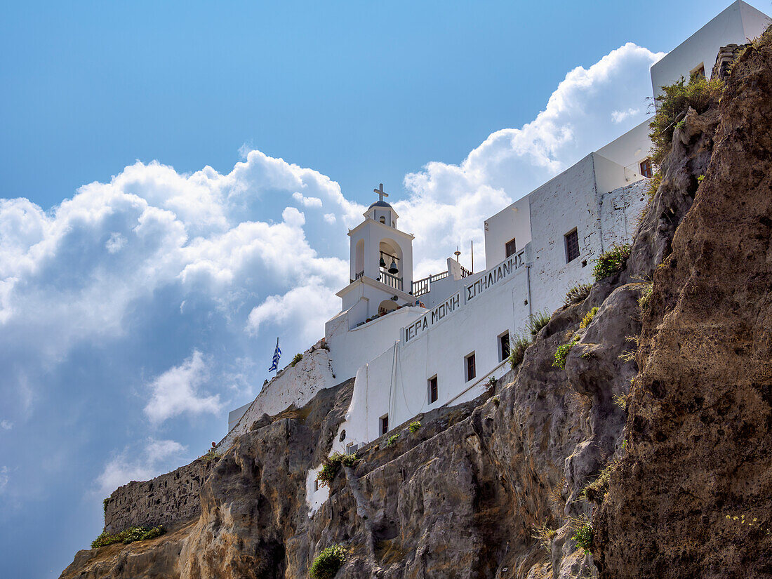 Panagia Spiliani, Kloster der seligen Jungfrau Maria aus der Höhle, Mandraki, Insel Nisyros, Dodekanes, Griechische Inseln, Griechenland, Europa