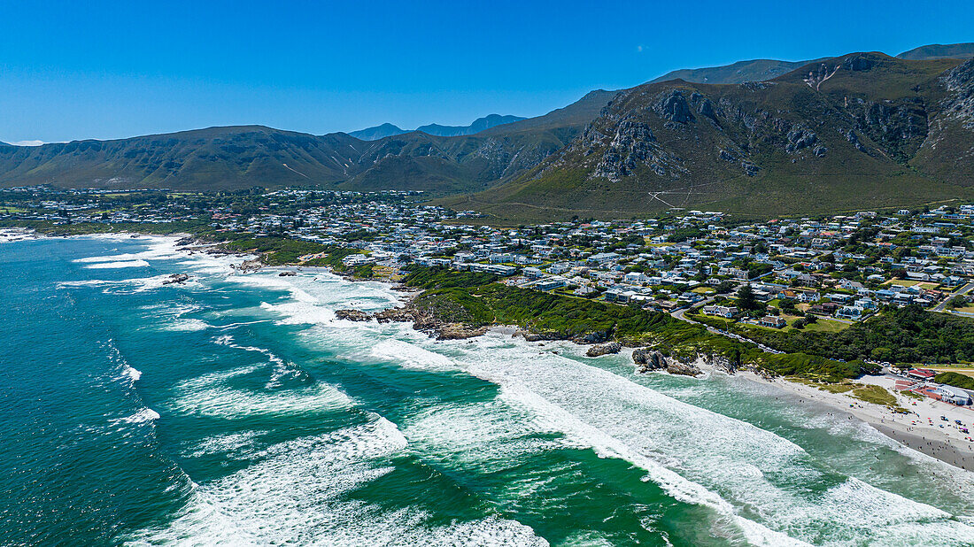 Luftaufnahme von Hermanus, Westliche Kapprovinz, Südafrika, Afrika