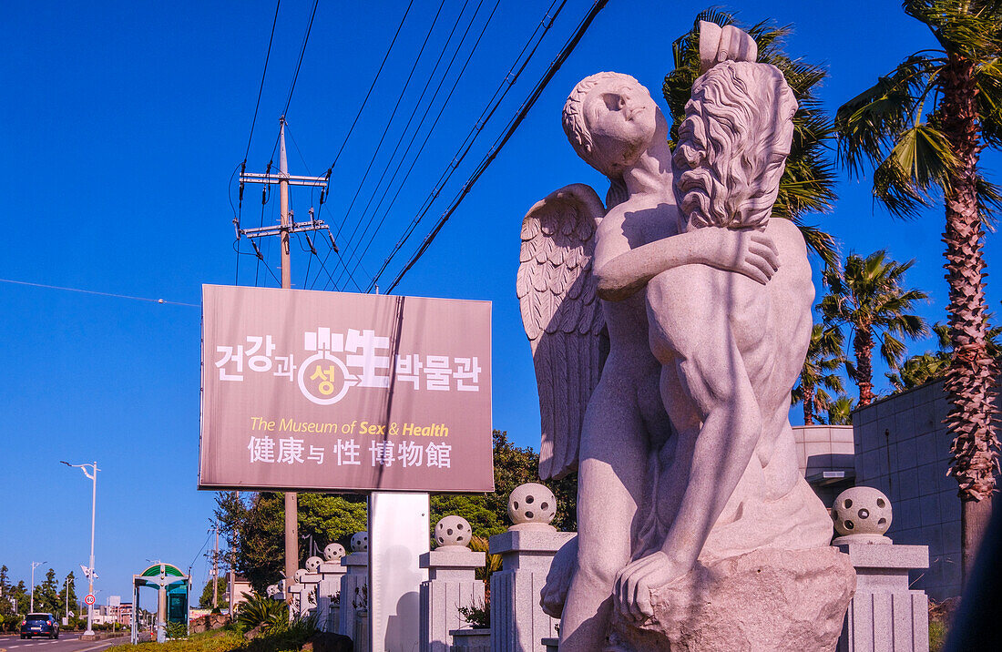 Das Museum für Sex und Gesundheit, eines der größten seiner Art in Südkorea, Jeju Island, Südkorea, Asien