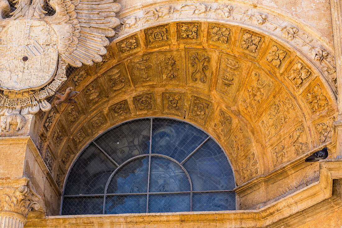 Schnitzerei in der Kathedrale Santo Domingo