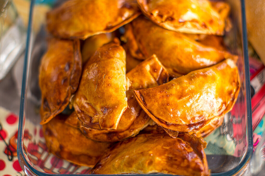 Argentinische Empanadas in Nahaufnahme