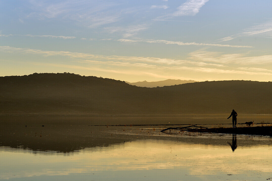 Santillana reservoir