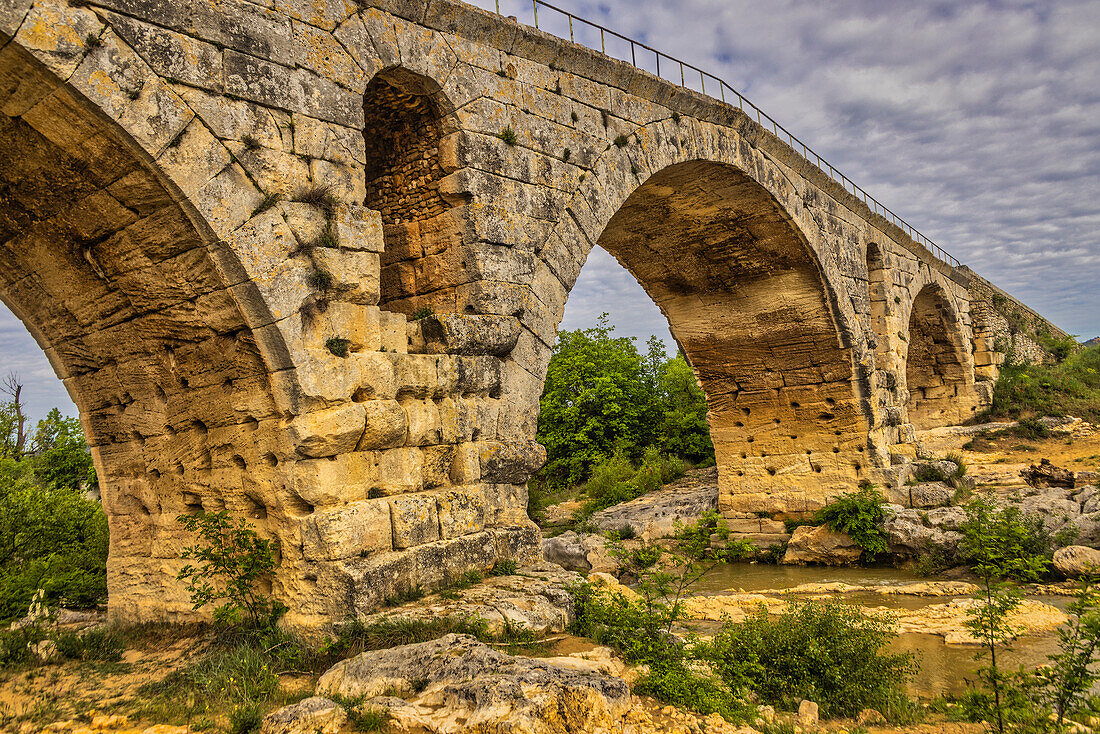 Pont Julien, Provence, France