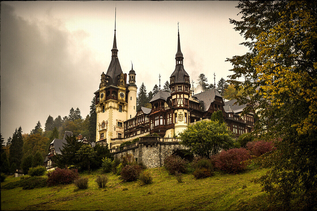 Romania, Carpathian Mountains, Prahova County, Sinaia. Peles Castle, Castelul Peles. Neo-Renaissance castle between Transylvania and Wallachia.