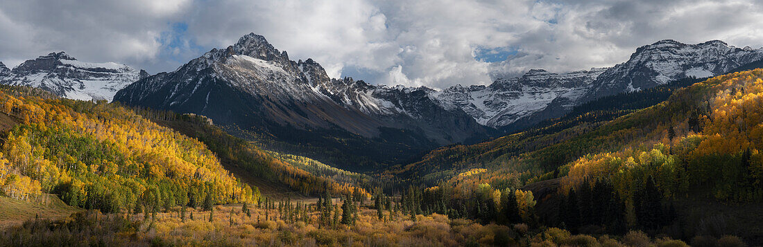 USA, Colorado, Uncompahgre National Forest. Panoramic of Mt Sneffels and forest landscape in autumn.