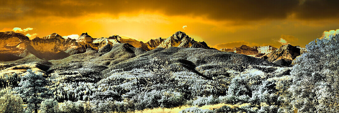 USA, Colorado. Infrared of panorama of the Mount Snaffles range