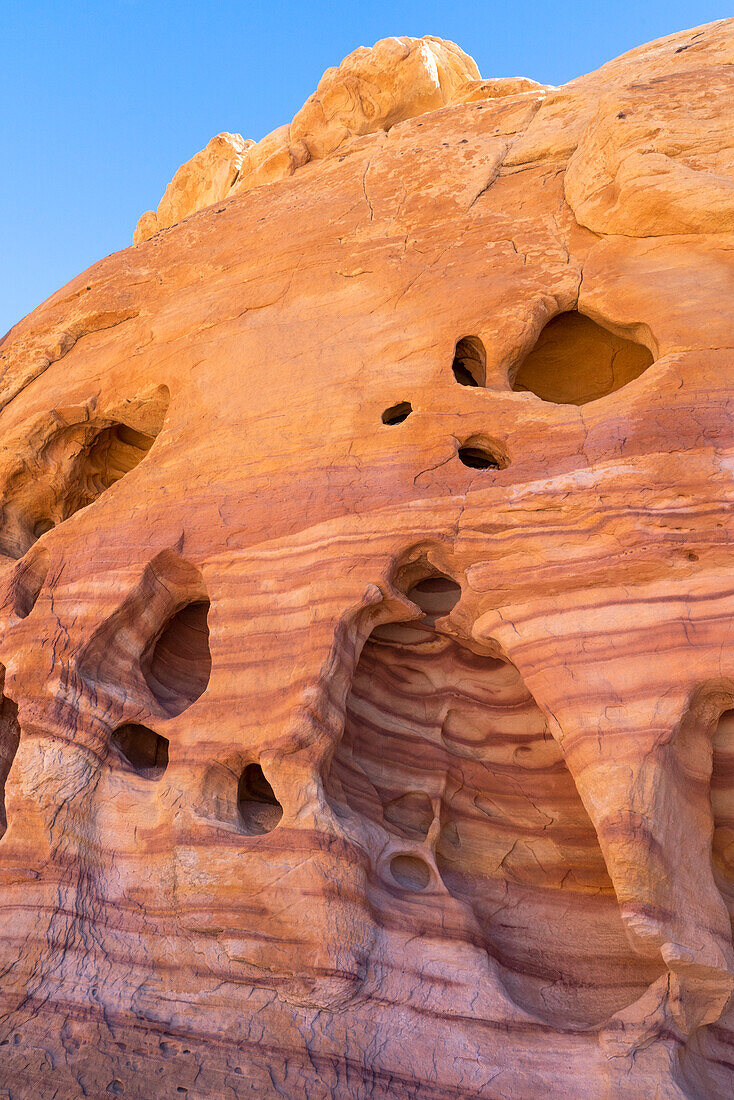 USA, Nevada. Abstrakte Linien im Sandstein, Valley of Fire State Park.