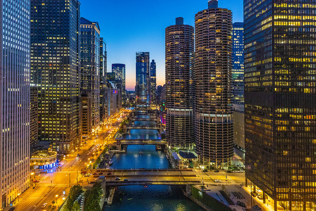 USA, Illinois, Chicago. Downtown at twilight. (Editorial Use Only)