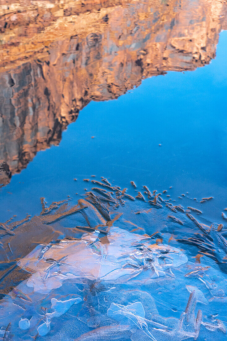 USA, Utah. Ice formations on the Colorado River near Moab.