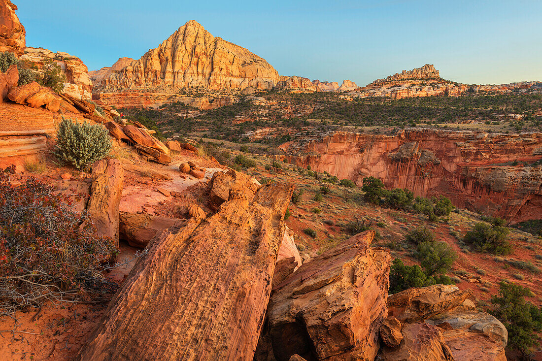 Pectols Pyramid seen from the Rim Trail, Capitol Reef National Park, Utah.