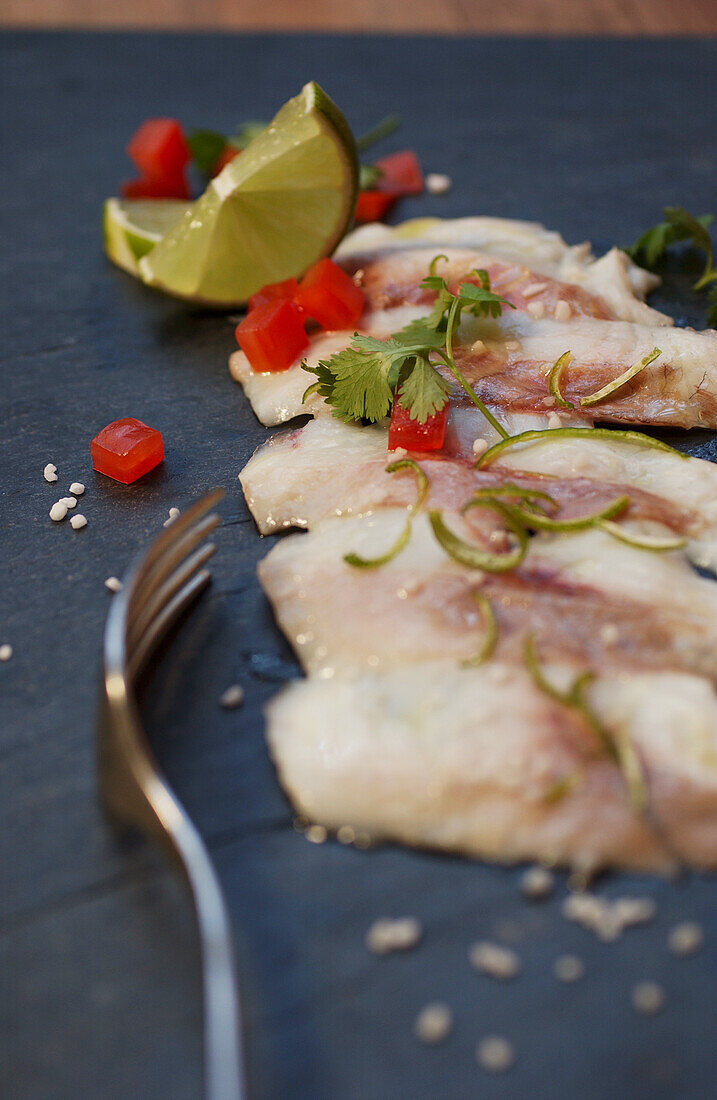 Marinated fish with lime and paprika