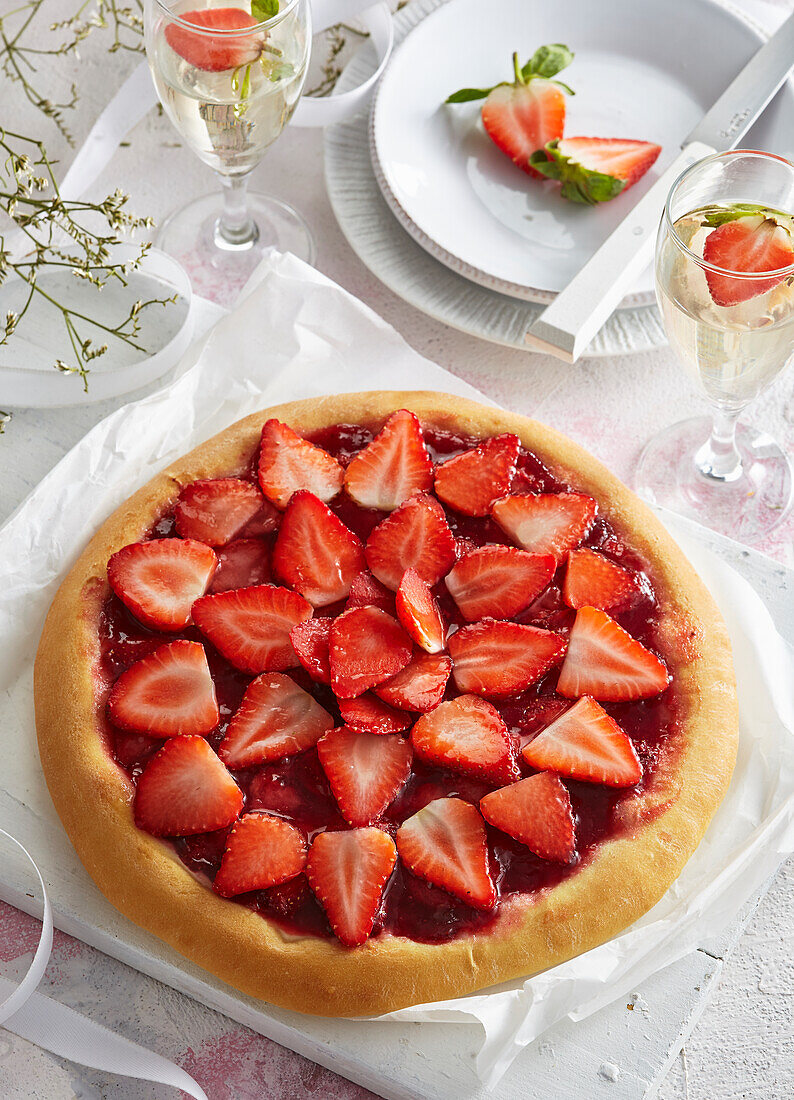 Strawberry pizza with jam