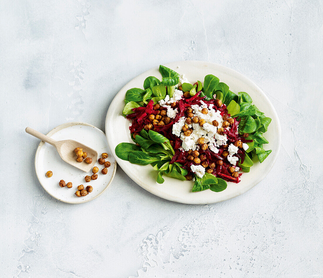 Beetroot salad with chickpeas and feta