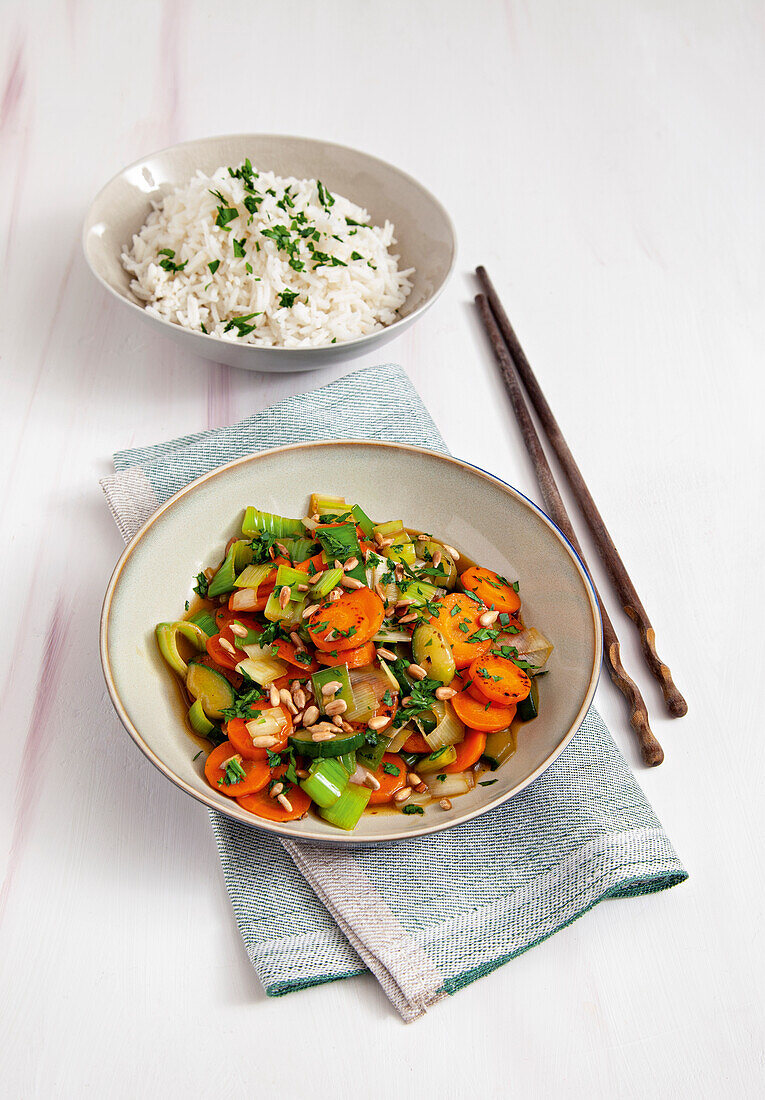 Vegetable wok pan with rice