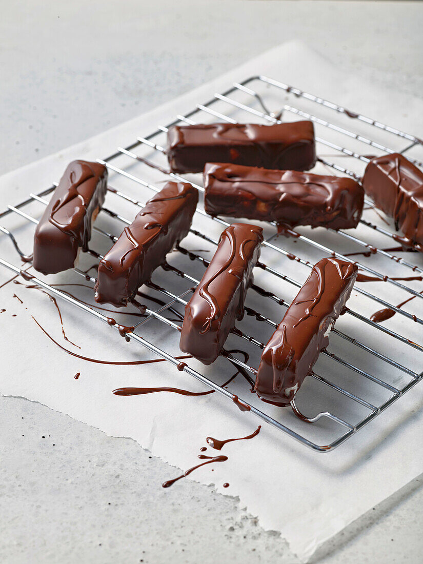 Chocolate bar with coconut filling