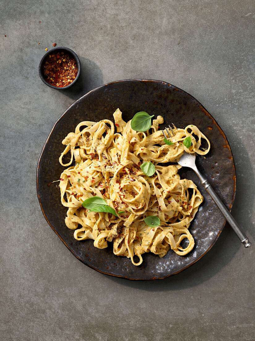 Tagliatelle with cream cheese sauce