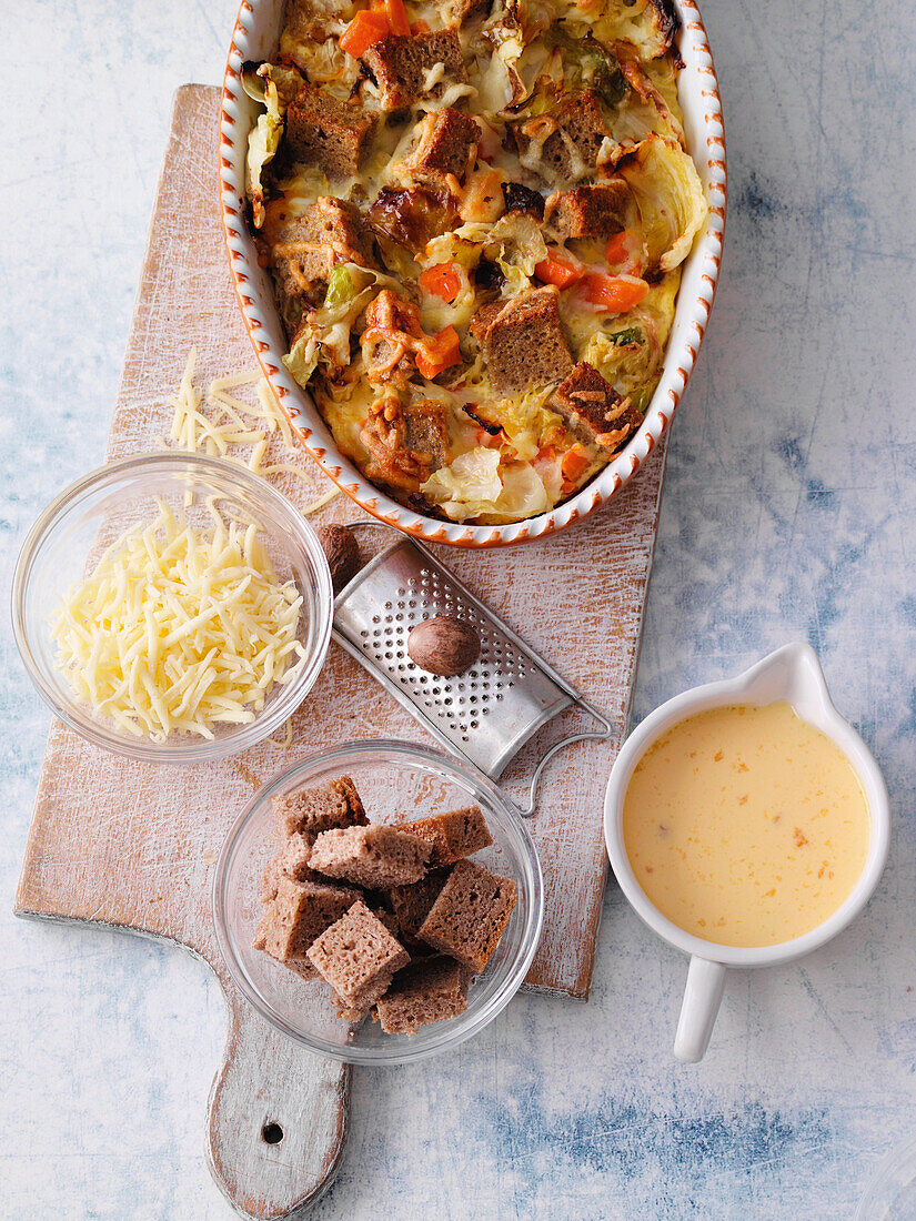 Bread casserole with vegetables