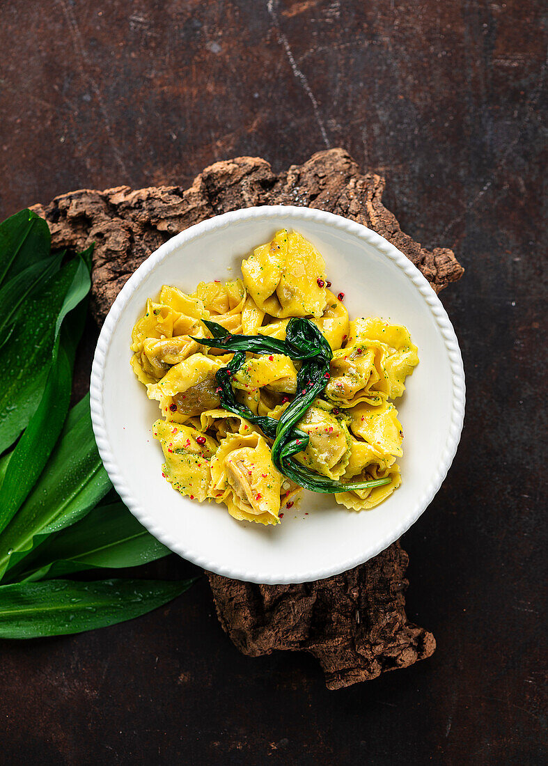 Wild garlic tortellini