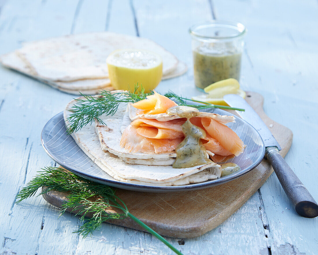 Smoked salmon on Swedish tunnbröd with dill and mustard sauce