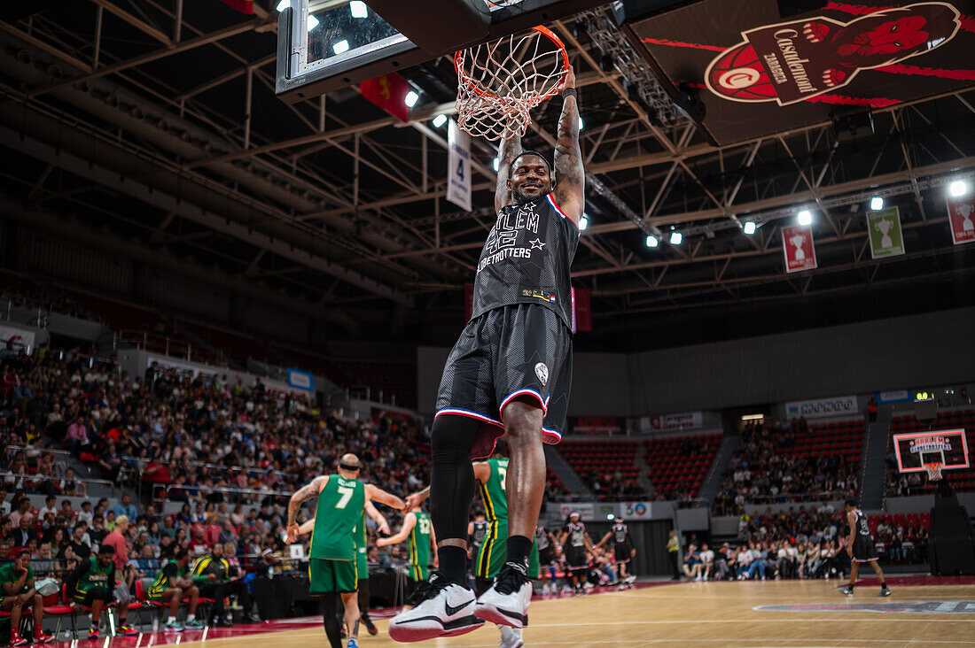 The Harlem Globetrotters perform at the Prince Felipe Pavilion in Zaragoza, Spain