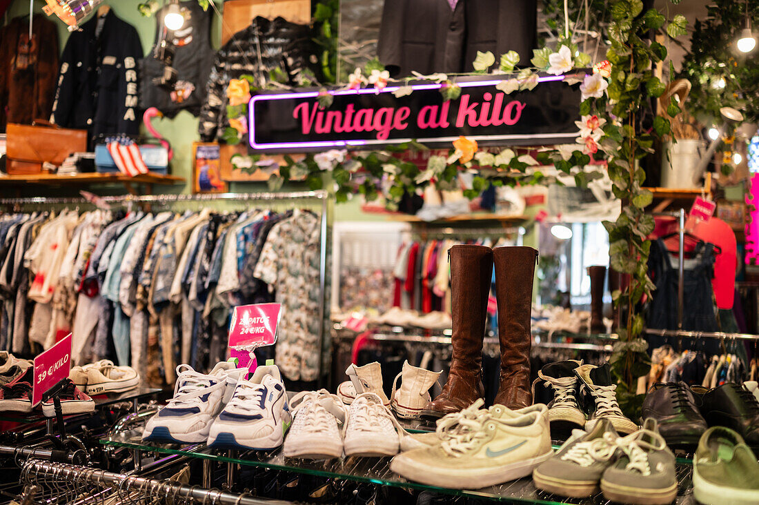 Flamingos Vintage Kilo store in Madrid, Spain