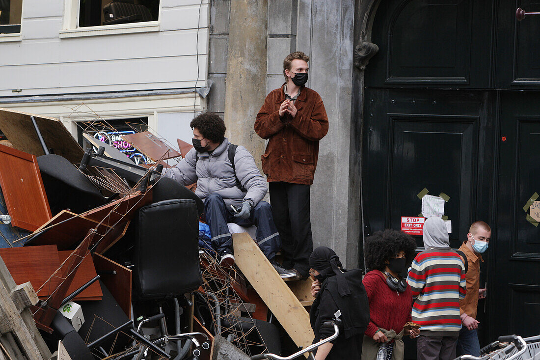 Pro-Palestinian students up a barricade protest against the ongoing conflict Israel and the Palestinian on the campus University of Amsterdam on May 8, 2023 in Amsterdam,Netherlands.