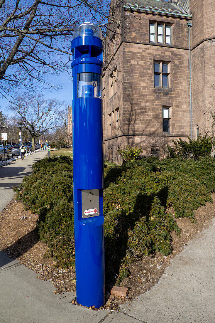 Blaue Notrufsäule, Yale-Universität, New Haven, Connecticut, USA