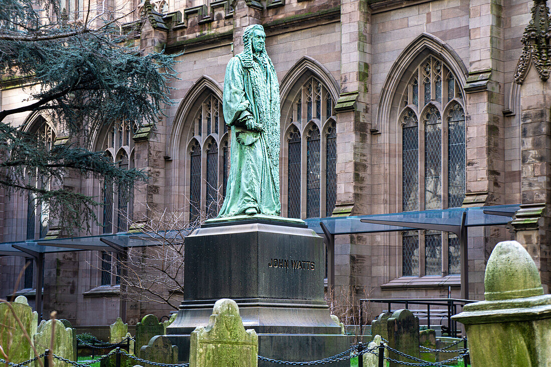 Statue des US-Kongressabgeordneten John Watts auf dem Friedhof der Trinity Church, Trinity Church, New York City, New York, USA