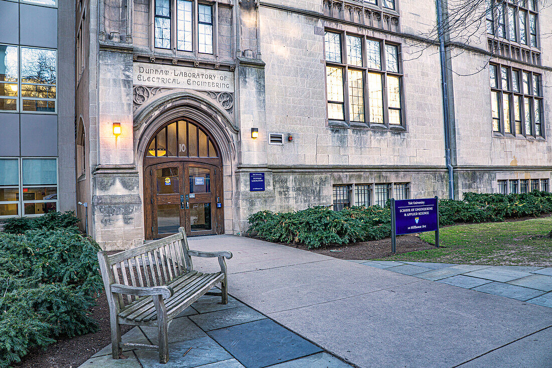 Dunham Laboratory of Electrical Engineering, exterior view, School of Engineering and Applied Science, Yale University, New Haven, Connecticut, USA