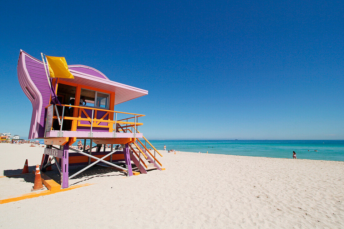 USA. Florida. Miami. Miami Strand. South Beach. Der Strand. Hilfsstation.