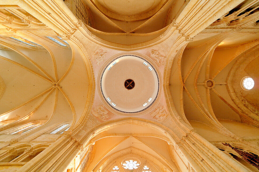 Seine et Marne. Provins,medieval city,collegiate Saint-Quiriace. The ceilings.