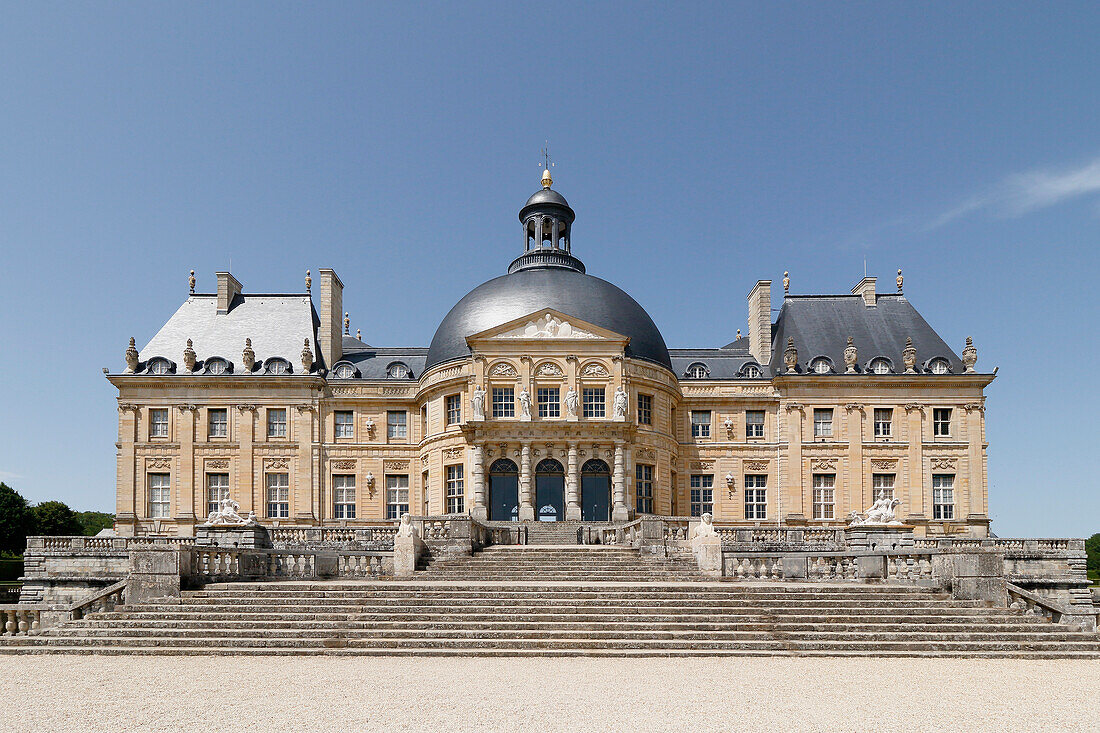 France. Seine et Marne. Vaux le Vicomte. The Castle of Vaux le Vicomte. Southern facade.