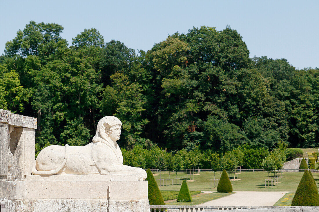 France. Seine et Marne. Castle of Vaux le Vicomte. Statue representing a sphinx. Gardens.